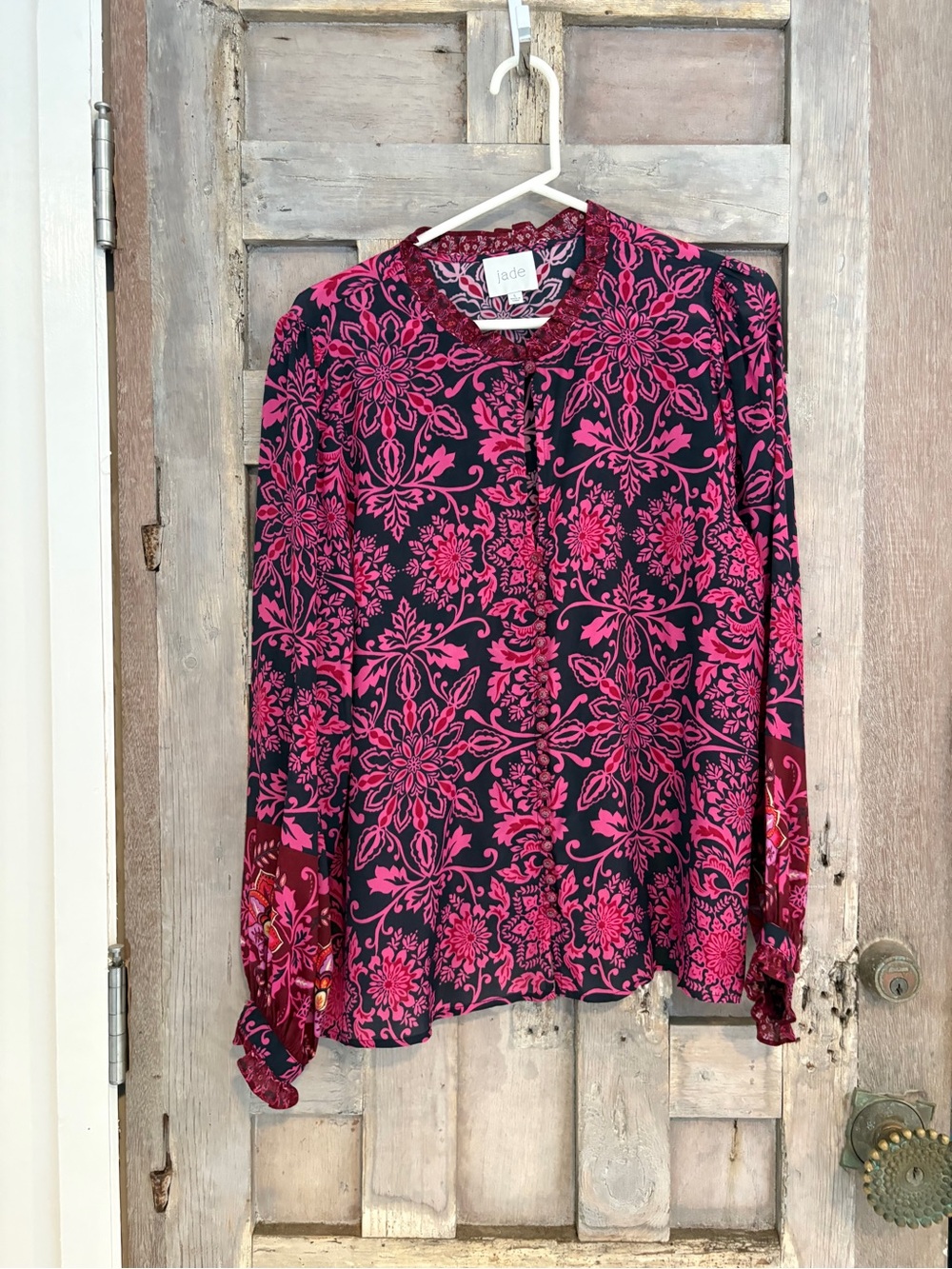 Jade Pink Floral-Print Button Down Blouse silk&viscose size L,covered buttons